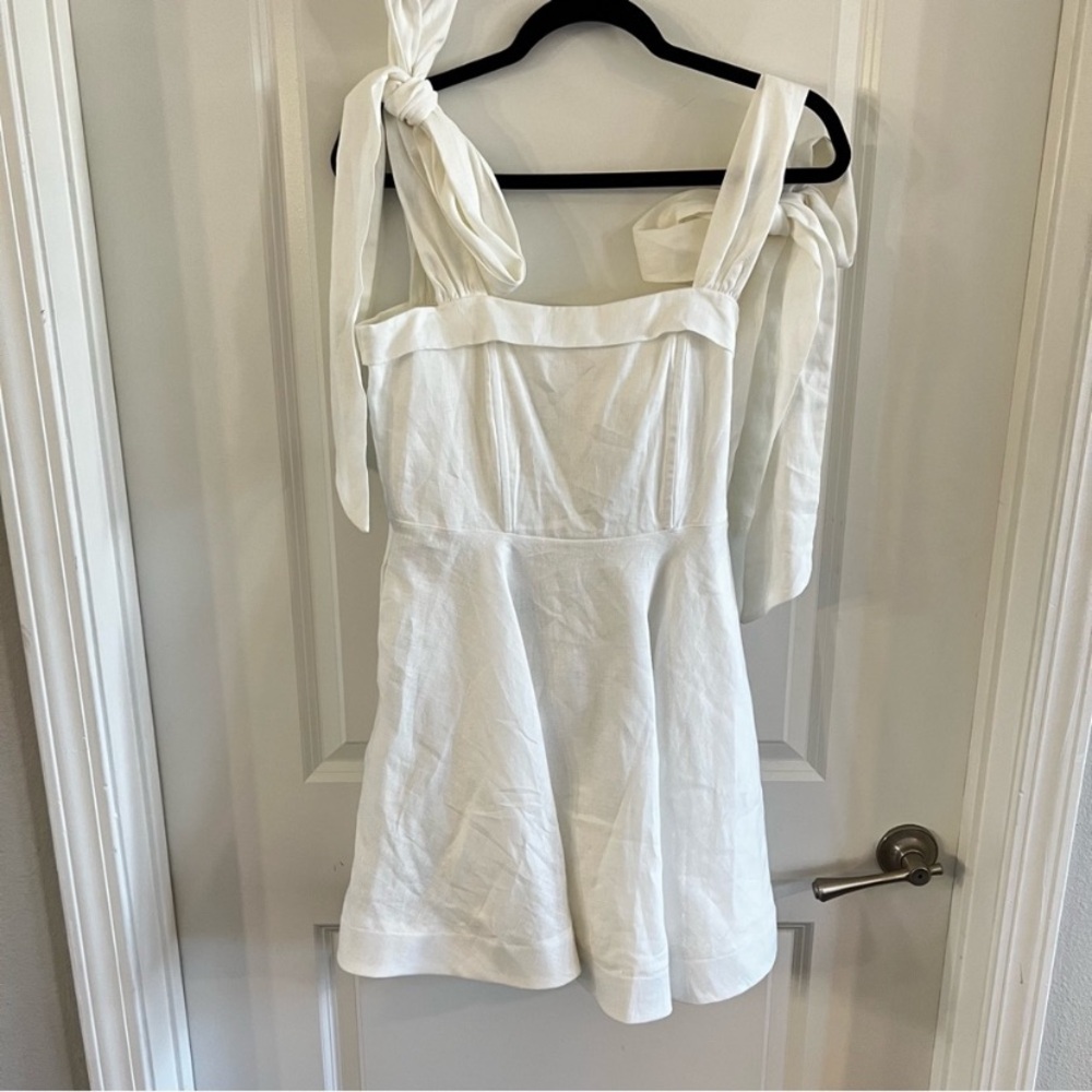 DISSH White Tie-Shoulder Mini Dress